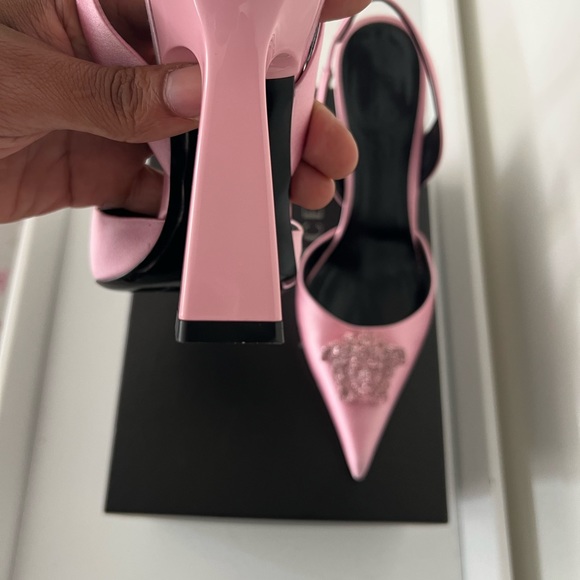 Only worn once - Picture 3 of 6